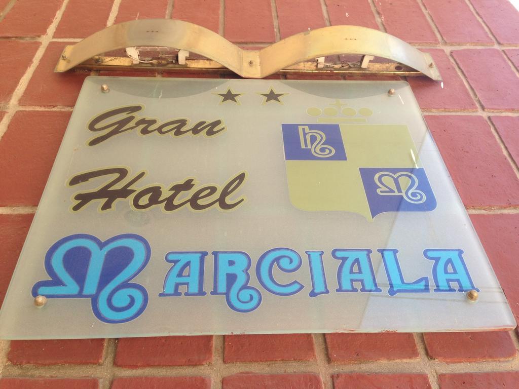 Hotel Marciala Вилья-Карлос-Пас Экстерьер фото